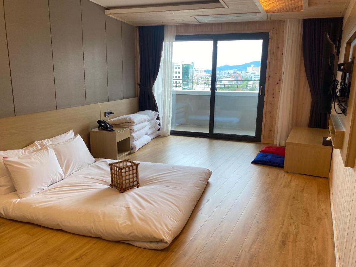 Jackson9S Hotel Чхунчхон Экстерьер фото