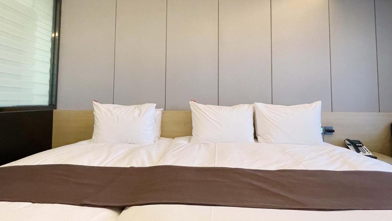 Jackson9S Hotel Чхунчхон Экстерьер фото