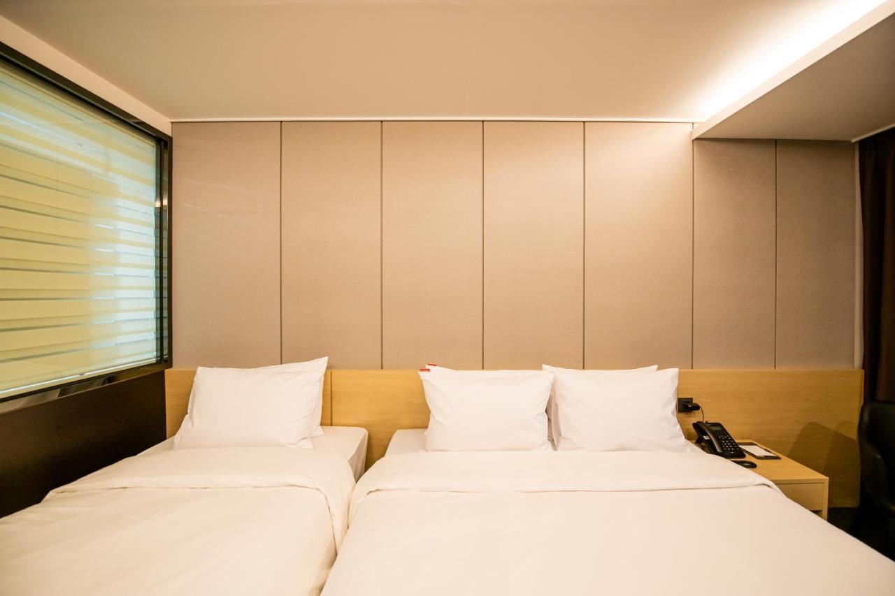 Jackson9S Hotel Чхунчхон Экстерьер фото